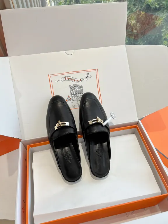 Hermes Shoe 